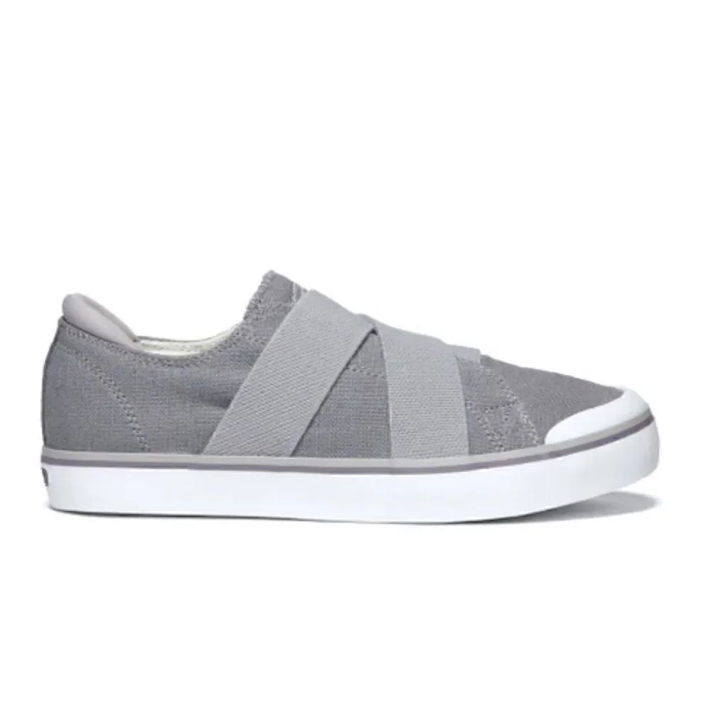KEEN Elsa III Gore Slip On Women's Slip On size 11